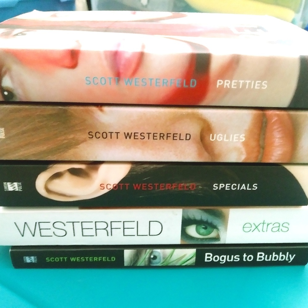 Lot of 5 Uglies series by Scott Westerfeld